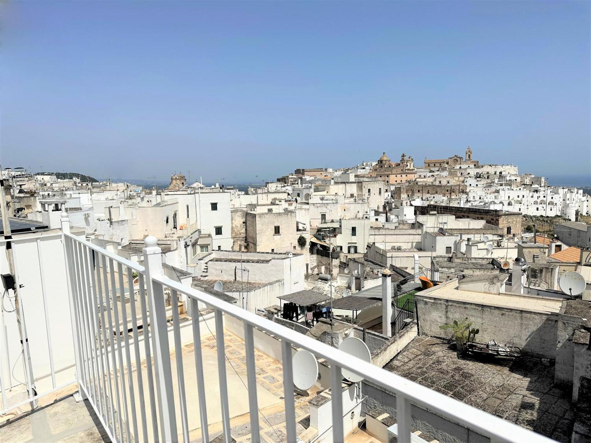 La Stanza Sul Tetto - Panorama&Relax - Ostuni Centroヴィラ エクステリア 写真